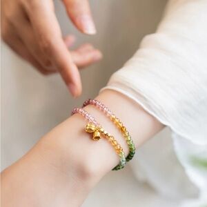 Rainbow bracelet with flowers